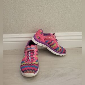 Colorful Zigzag Kids Shoes Skechers Size 11.5